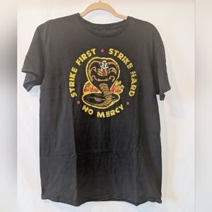 Black Cobra Kai Karate Kid Graphic Tee M Retro Faded